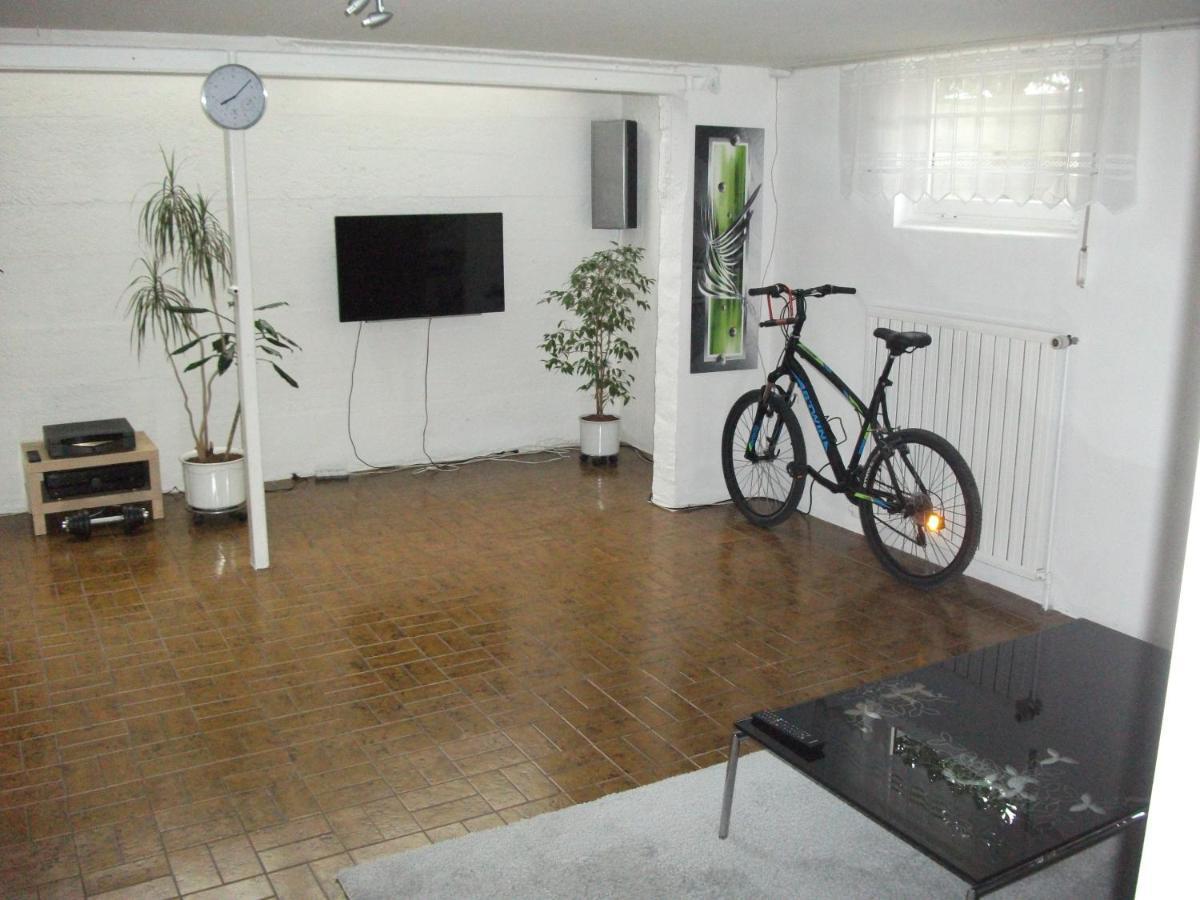 Apartment Helle Große Souterrainwohnung Mit Eigenem Eingang Unterhaching