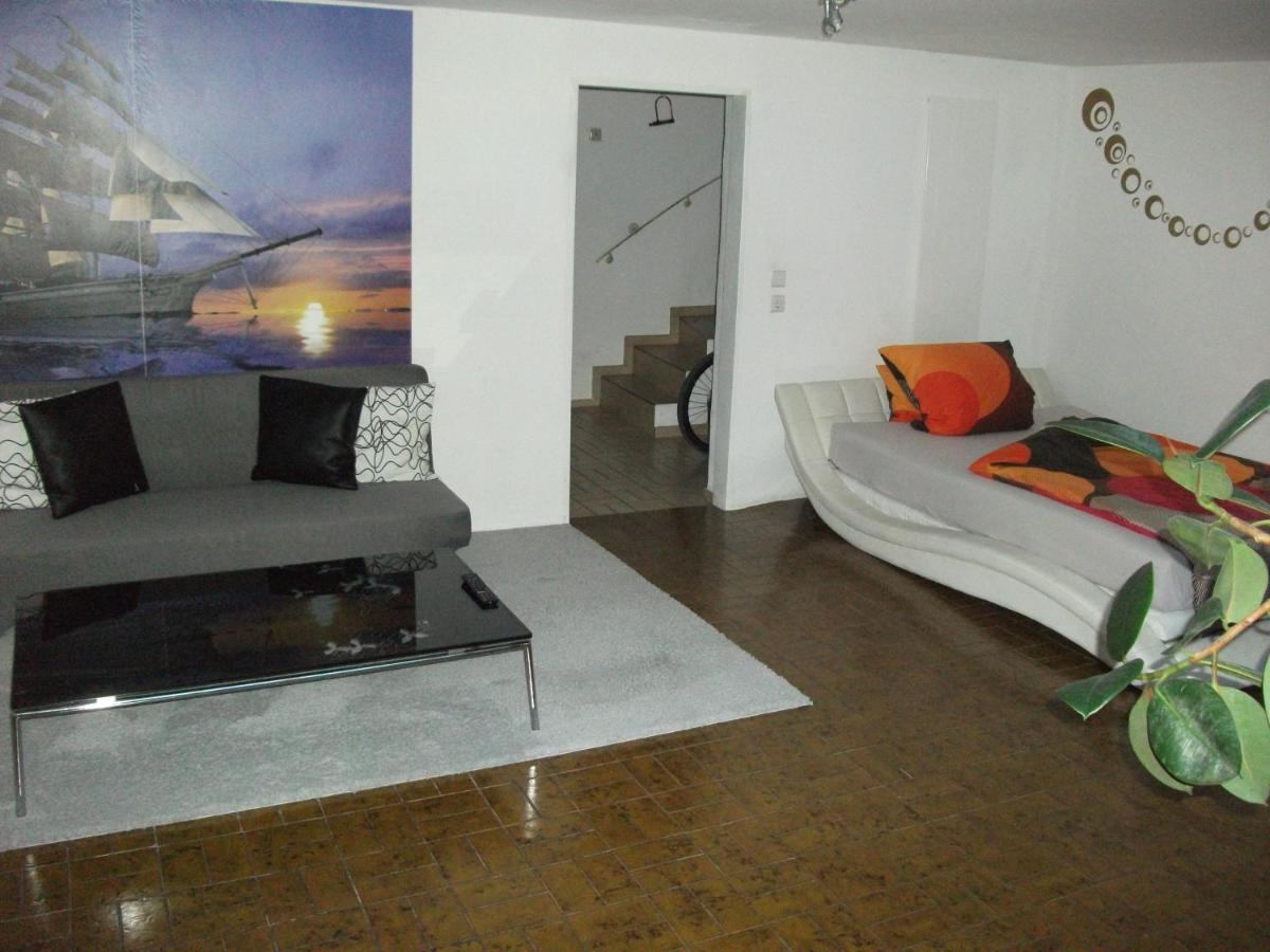 Appartement Helle Grosse Souterrainwohnung Mit Eigenem Eingang Unterhaching
